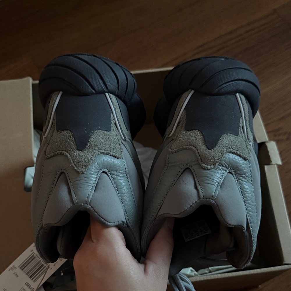 Yeezy Sneakers in Grey and Black - Picture 6 of 7